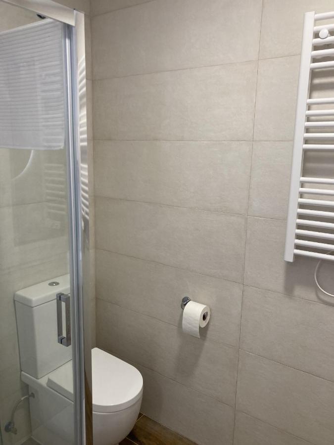 Nuevo Piso Retiro Apartment Madrid Bagian luar foto
