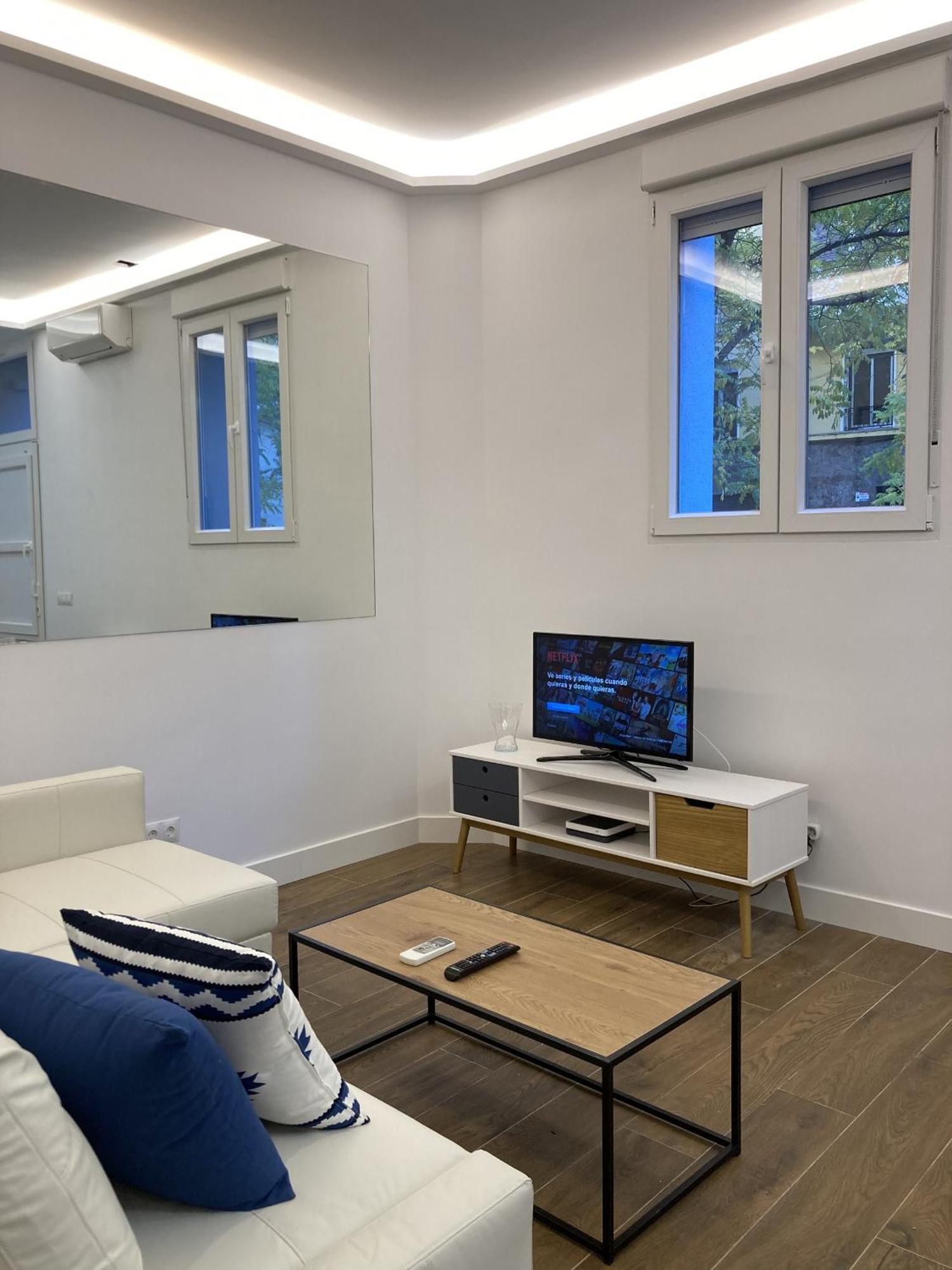 Nuevo Piso Retiro Apartment Madrid Bagian luar foto